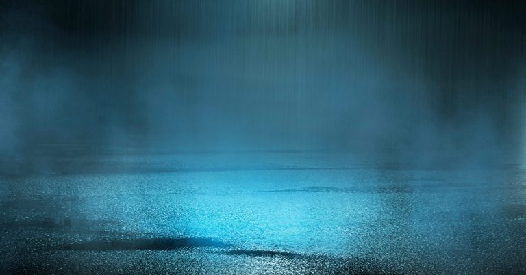 Poland Has An Eco-Friendly, Solar-Powered Bicycle Lane That Glows In The Dark - Featured image