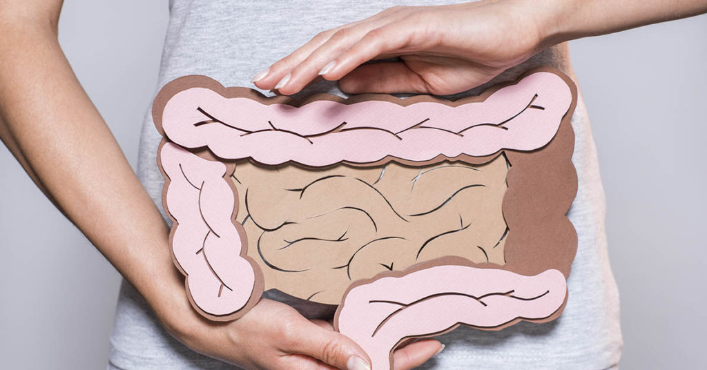 She Was Diagnosed With Colon Cancer at 32. These Were Her First Symptoms. - Featured image