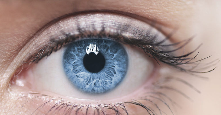 People Are Learning How Eye-Color Changing Procedures Work, and They Don’t Seem Safe - Featured image