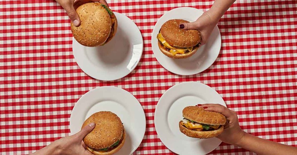 Top 15 Junk Foods That America Just Won’t Stop Eating - Featured image