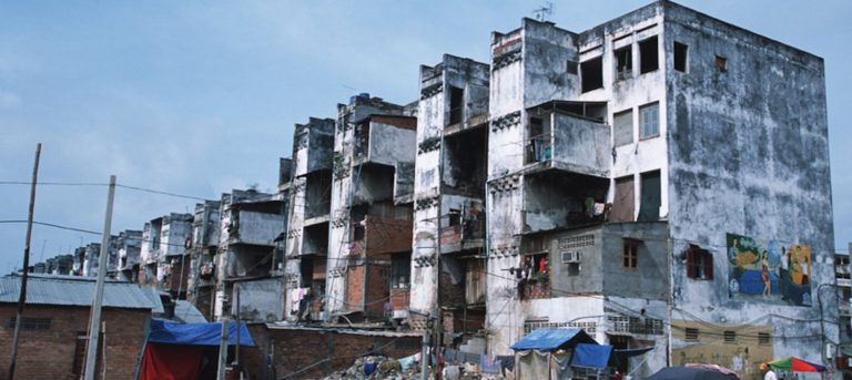 5 Important Facts About Extreme Poverty Everyone Should Know - Featured image