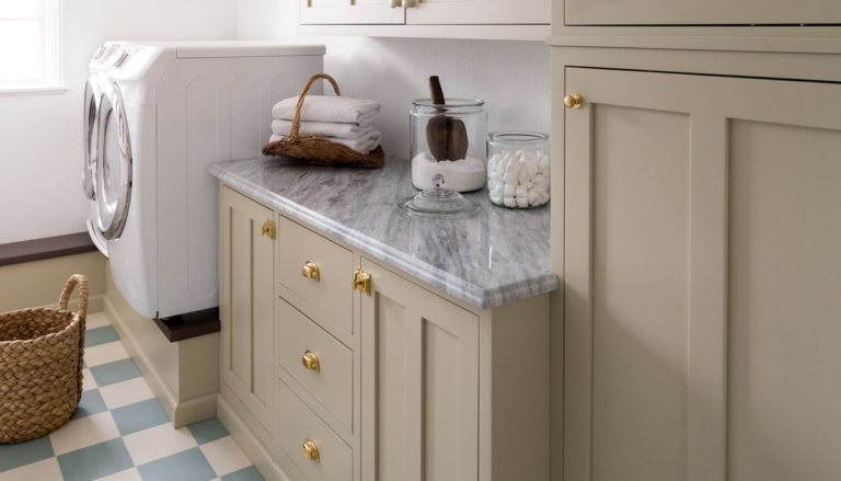 Should You raise your washer and dryer? This is why you should invest in a laundry pedestal - Featured image