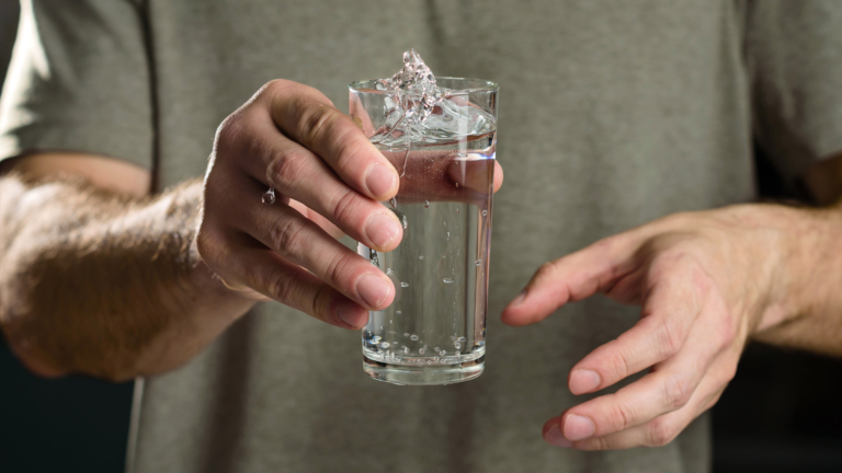 11 Medications That Can Cause Shaky Hands - Featured image