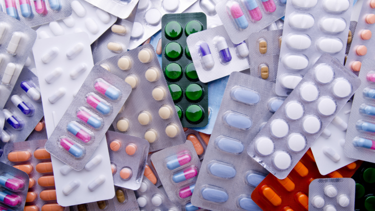 8 Medications That Can Cause Hypothyroidism - Featured image