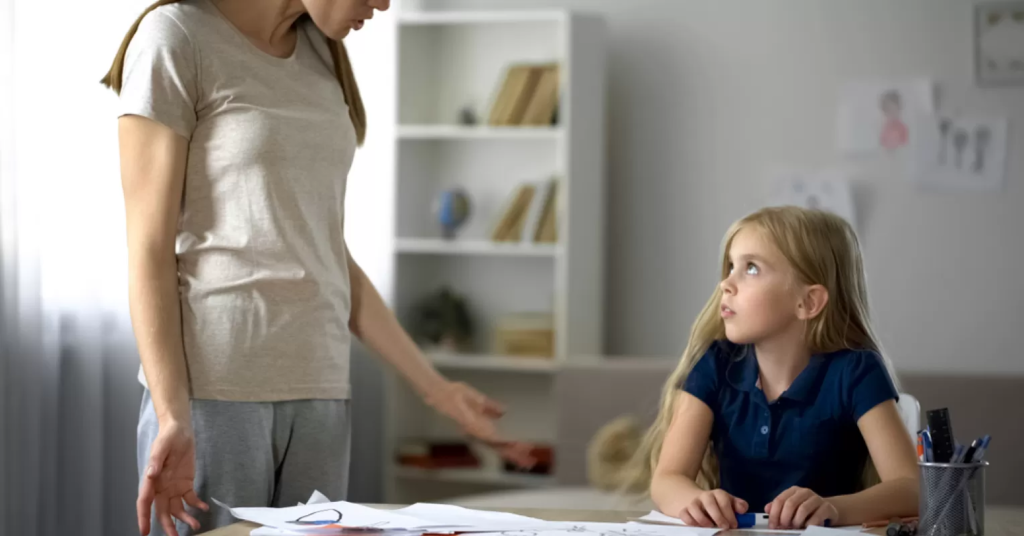 16 Signs of Being Raised by a Highly Critical Parent - Featured image