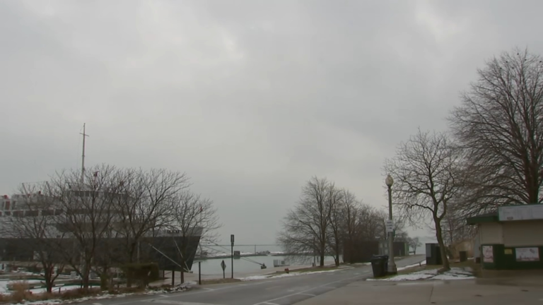 How Lack of Sunlight Affects Your Health and Mood - Featured image