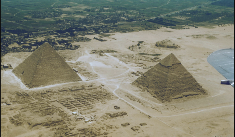 Archaeologists Discover Secret Chamber at the Great Pyramid’s Base—but Its Purpose Remains a Mystery - Featured image