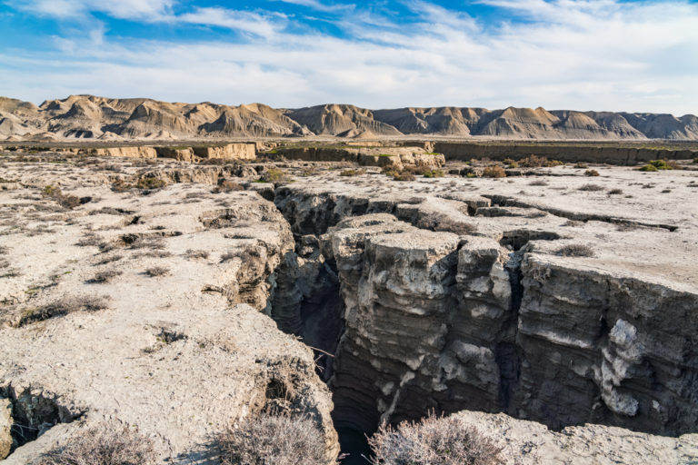 Earth May Get a New Ocean and Continent Sooner Than Expected - Featured image